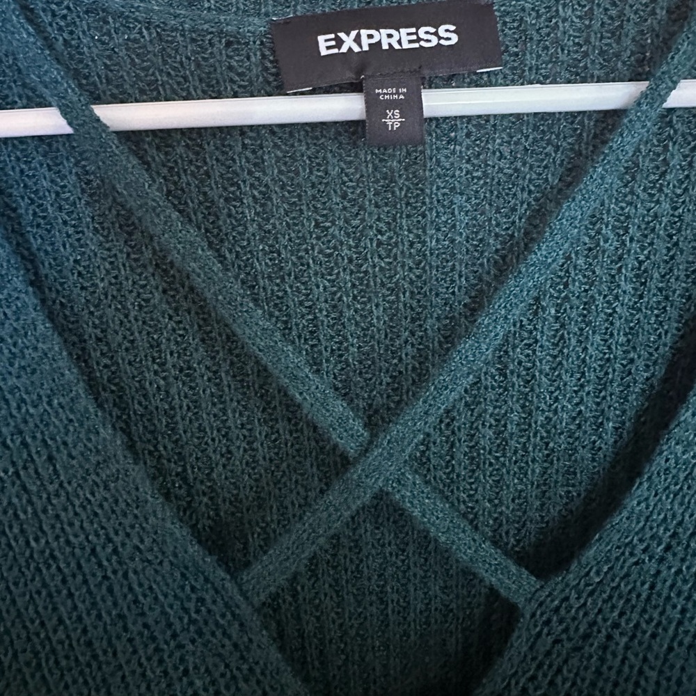 Express Sweater - Picture 3 of 5